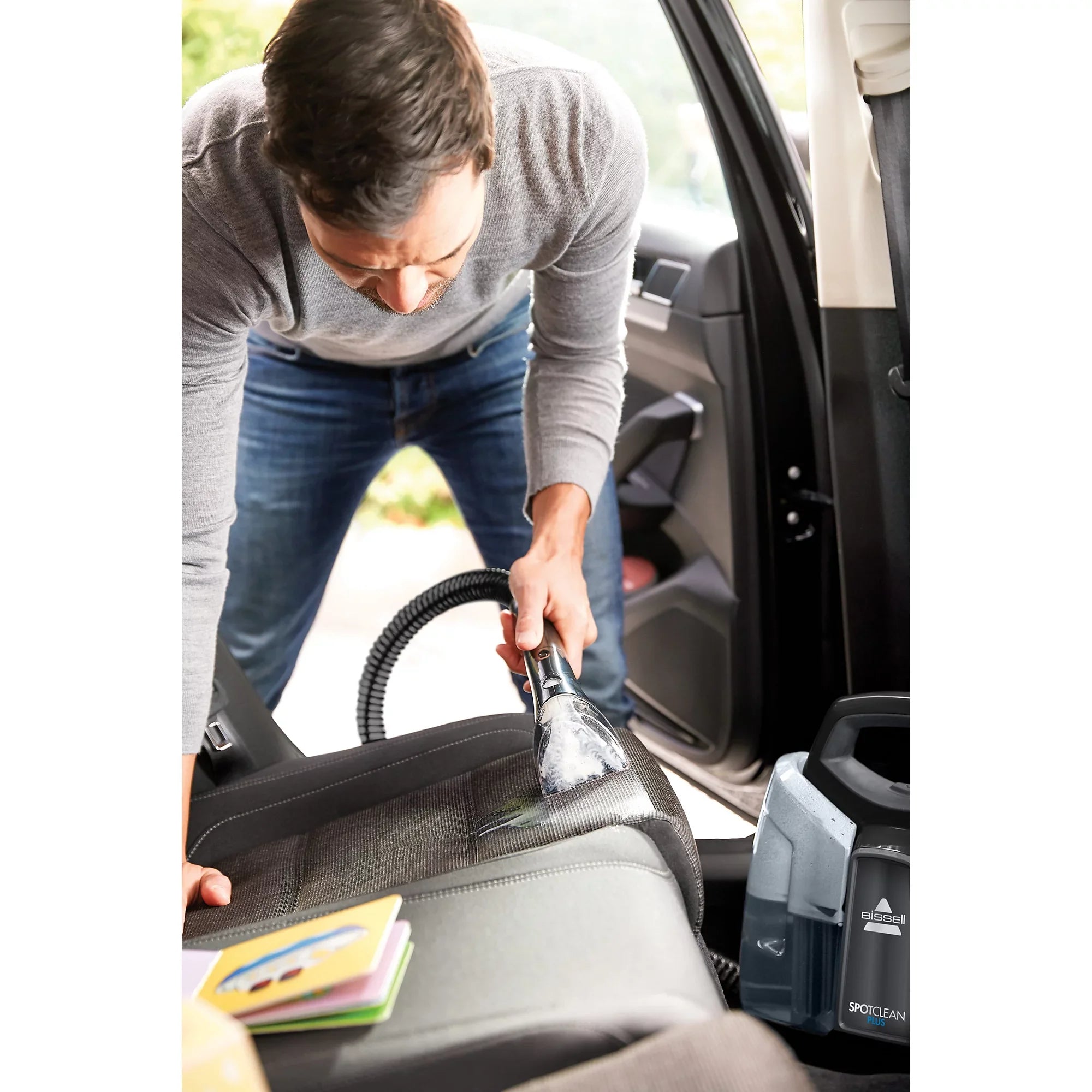 بيسيل سبوت كلين بلس – الحل الأمثل لإزالة البقع الصعبة بسهولة